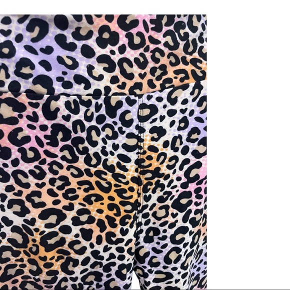 LULAROE MULTI COLOR CHEETAH SOFT LEGGINGS ONE SIZE - Picture 4 of 5